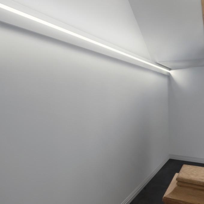 Профиль для скрытого освещения Orac Decor Modern C380