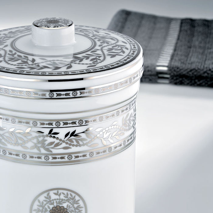 Банка фарфоровая с крышкой настольная Marquise platinum decor A7G-A02-4611 (белый, платина)