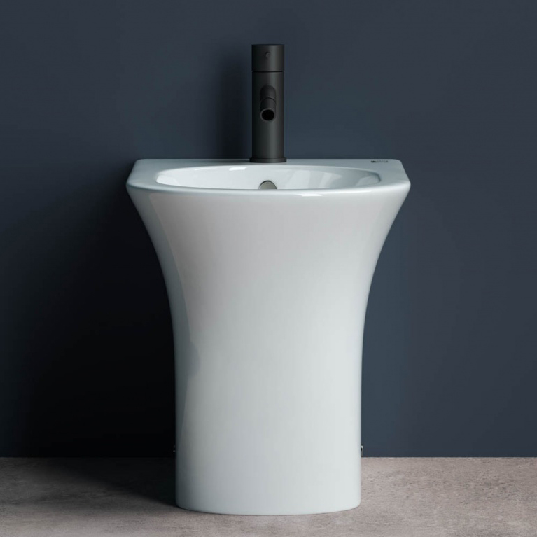 Биде напольное Ceramica Nova Star CN1906 55х36 с креплением (белый)