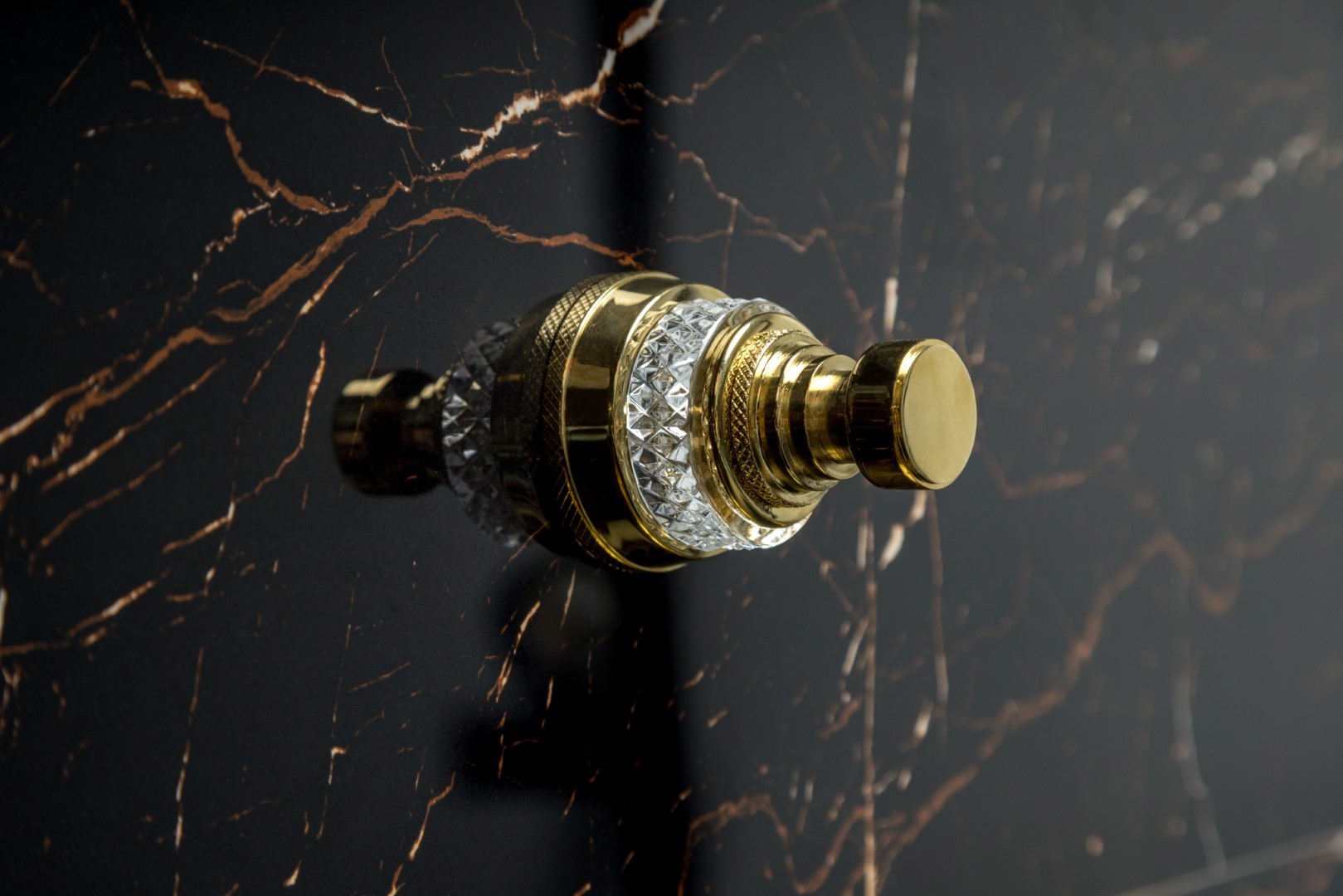 Крючок настенный Boheme Aura 10246-G (золотой)