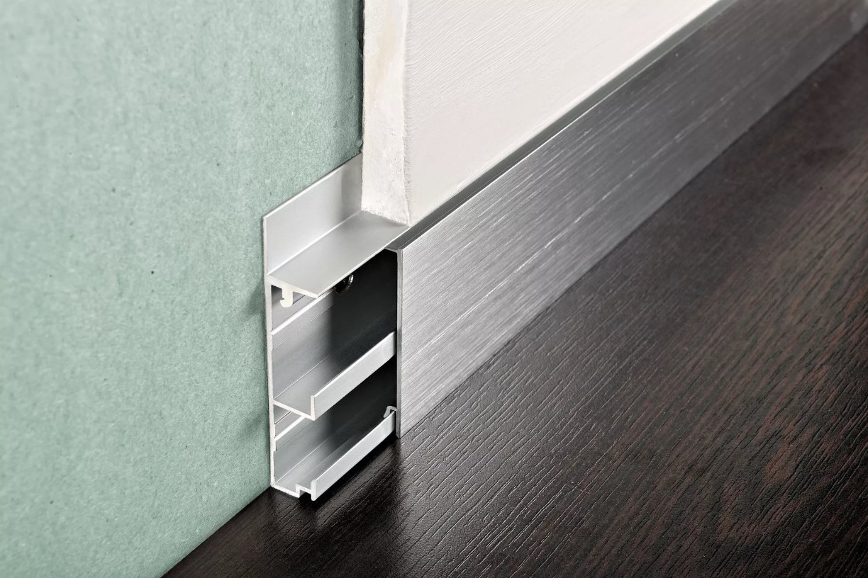 Опора Progress Profiles Proskirting Channel PKGCFAA 75 2 м. (серебро)