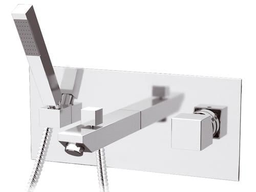 Смеситель для ванны и душа Remer SQ 3 S043