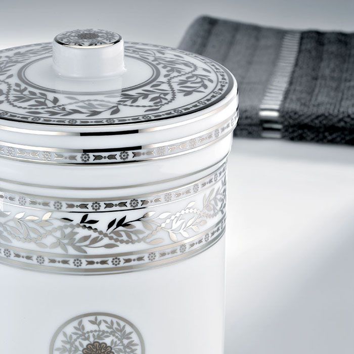 Банка фарфоровая с крышкой настольная Marquise platinum decor A7G-A02-4611 (белый, платина)