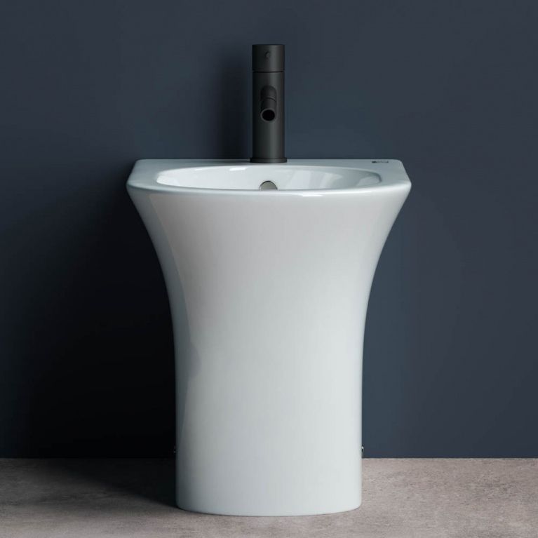 Биде напольное Ceramica Nova Star CN1906 55х36 с креплением (белый)