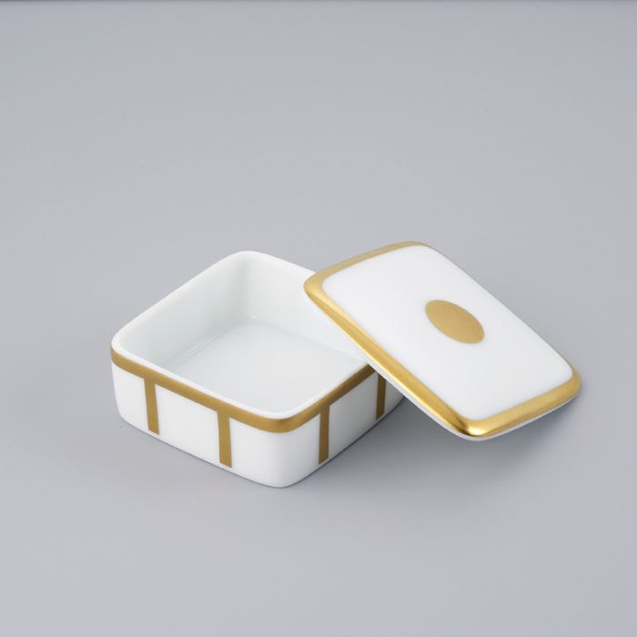 Коробка фарфоровая для таблеток Ithaque decor or A7A-A02-4617 (белый, золотой)