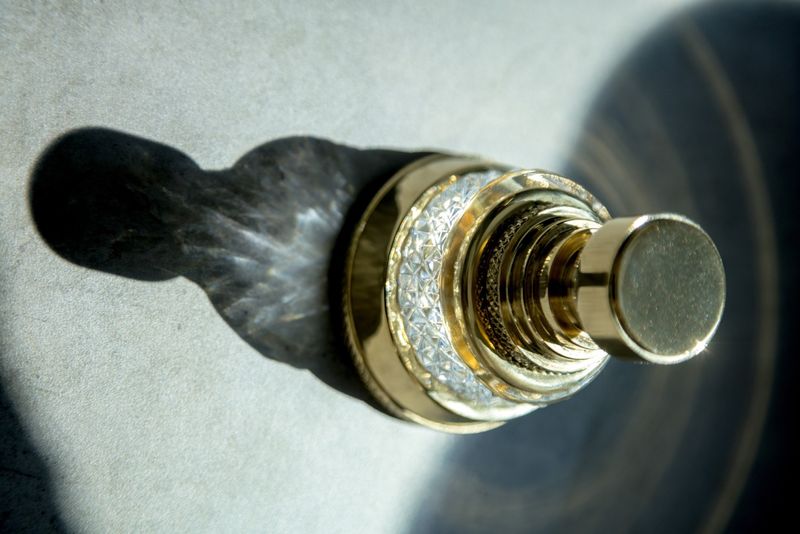 Крючок настенный Boheme Aura 10246-G (золотой)