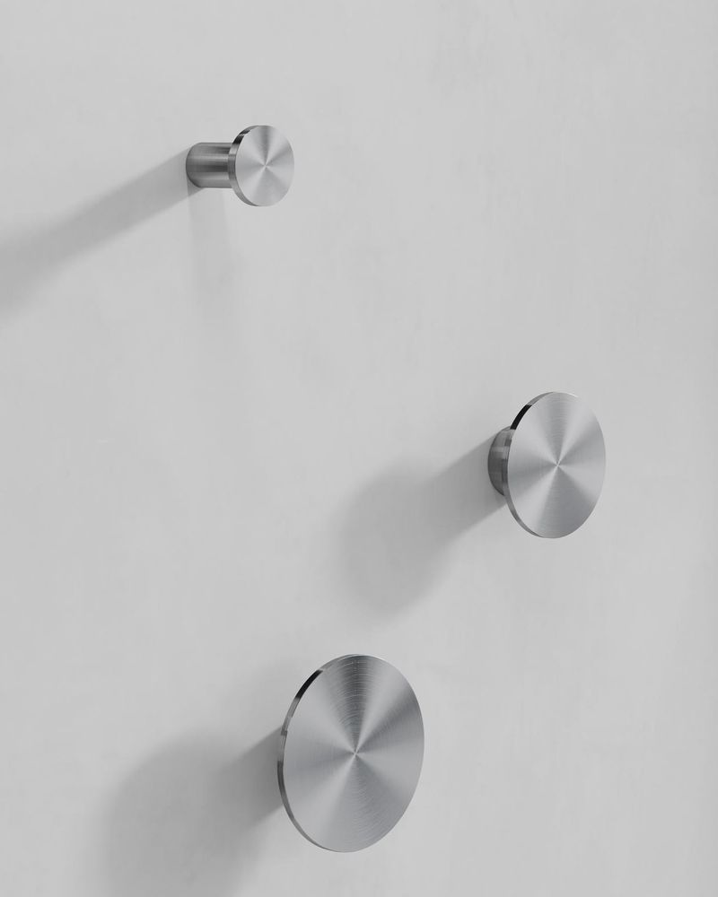 Крючок Tezza Pin 70 мм (нерж. сатинированная сталь), 1 шт.