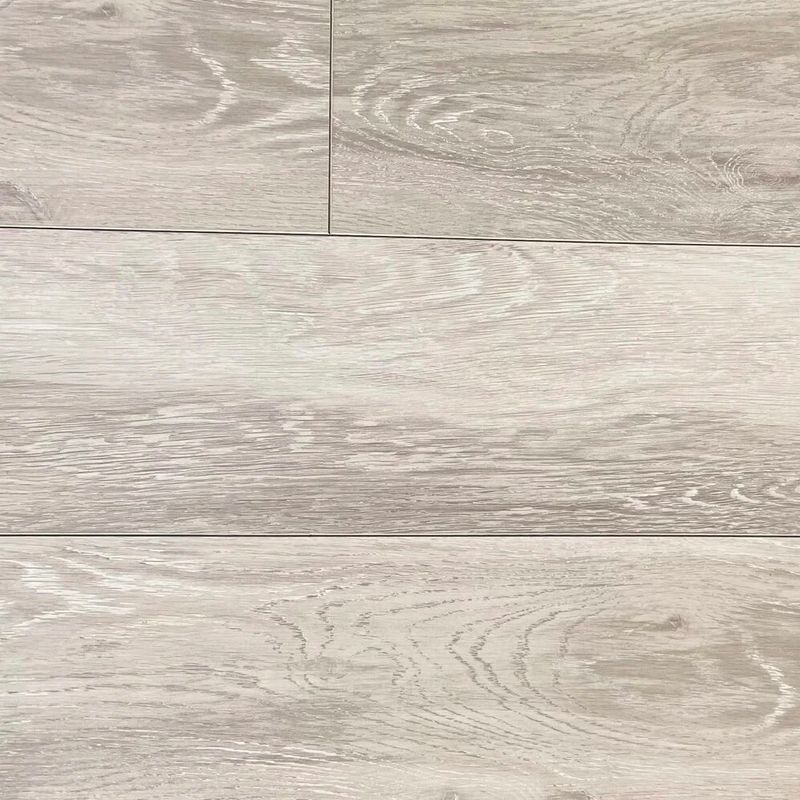 Ламинат FLOORaHOUSE Стандартная доска 12 мм Дуб Montana B472 19.3x138.7