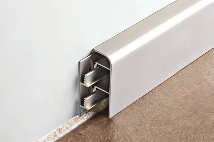 Плинтус Progress Profiles Proskirting PKAA 40 2 м. (серебро), без клеящего слоя