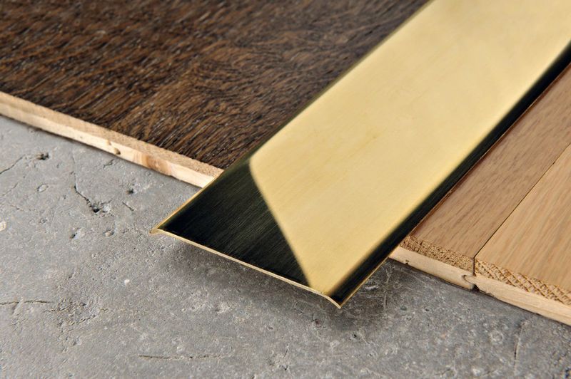 Порог Progress Profiles Proplate PETOL 609AS 0.93 м. (латунь блестящая), самоклеящийся