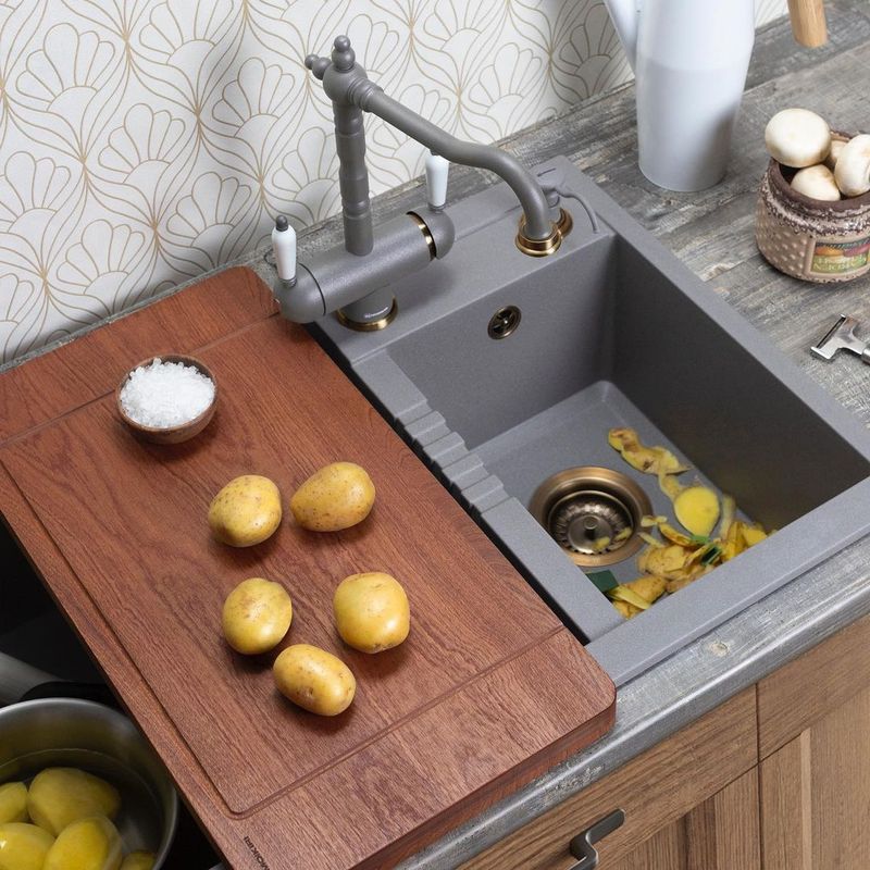 Разделочная доска Omoikiri CB-04-WOOD-L 4999009