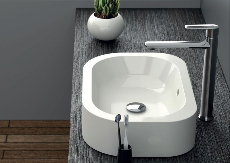 Смеситель для раковины Remer Vanity V11L (хром)