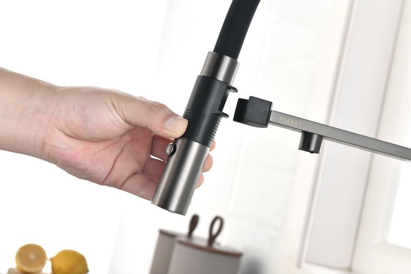 Смеситель для кухни Paulmark Gravity Gr213188-B (беретта), с краном для питьевой воды