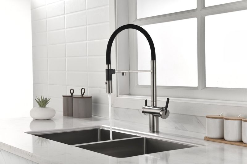 Смеситель для кухни Paulmark Gravity Gr213188-NI (никель), с краном для питьевой воды