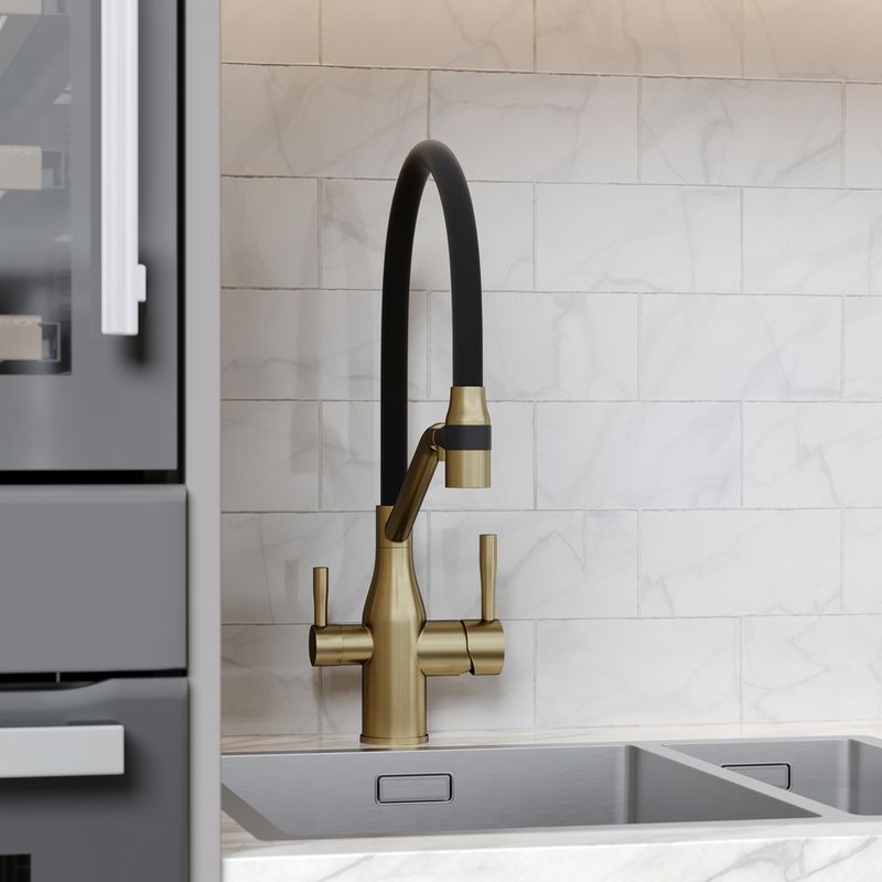 Смеситель для кухни Sancos Орта (Orta) SC4008BG (брашированное золото/черный), с гибким изливом, с подключением к фильтру