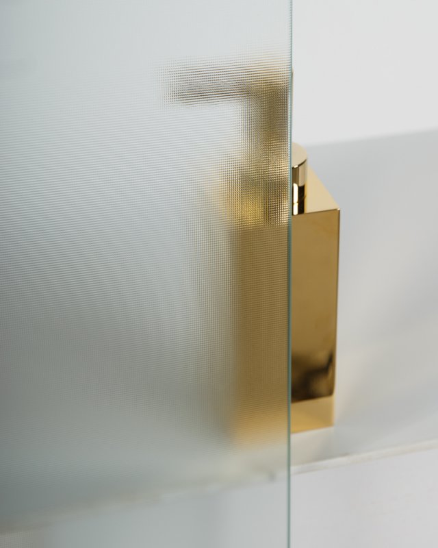 Душевая дверь в нишу BelBagno Uno UNO-BF-1-125-P-Cr 125x185